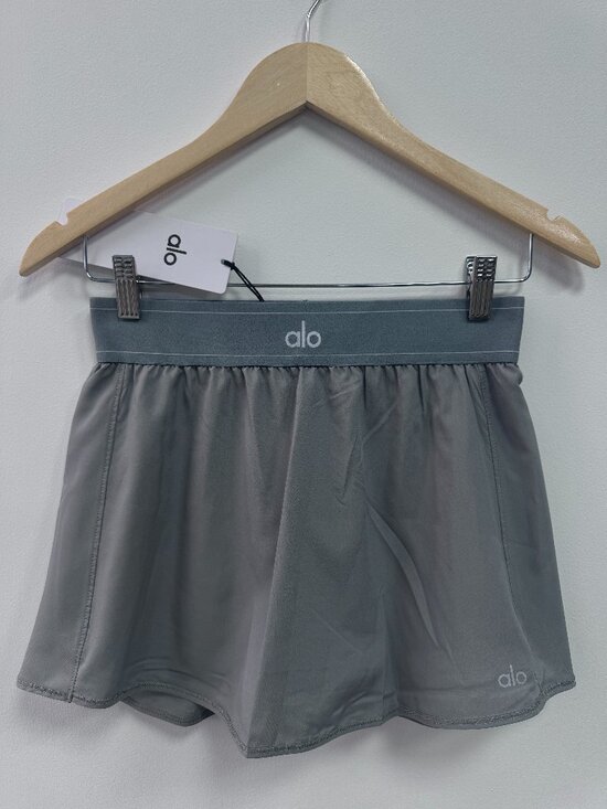 ALO Yoga Dresses & Skirts - Alo Yoga Match Point Tennis Skirt Grey NWT 🤍 Sporty Skort Tennis Pickleball